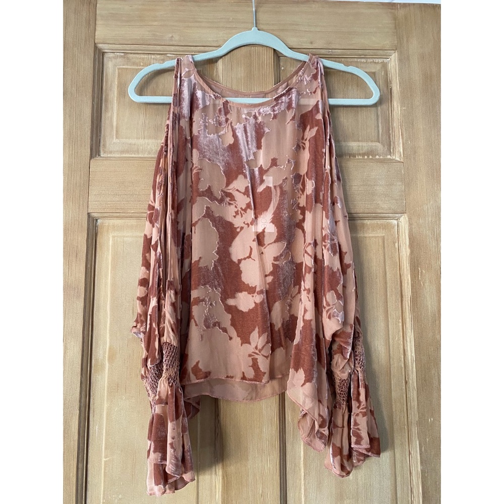 Jade for Johnny Was Cold Shoulder Velvet